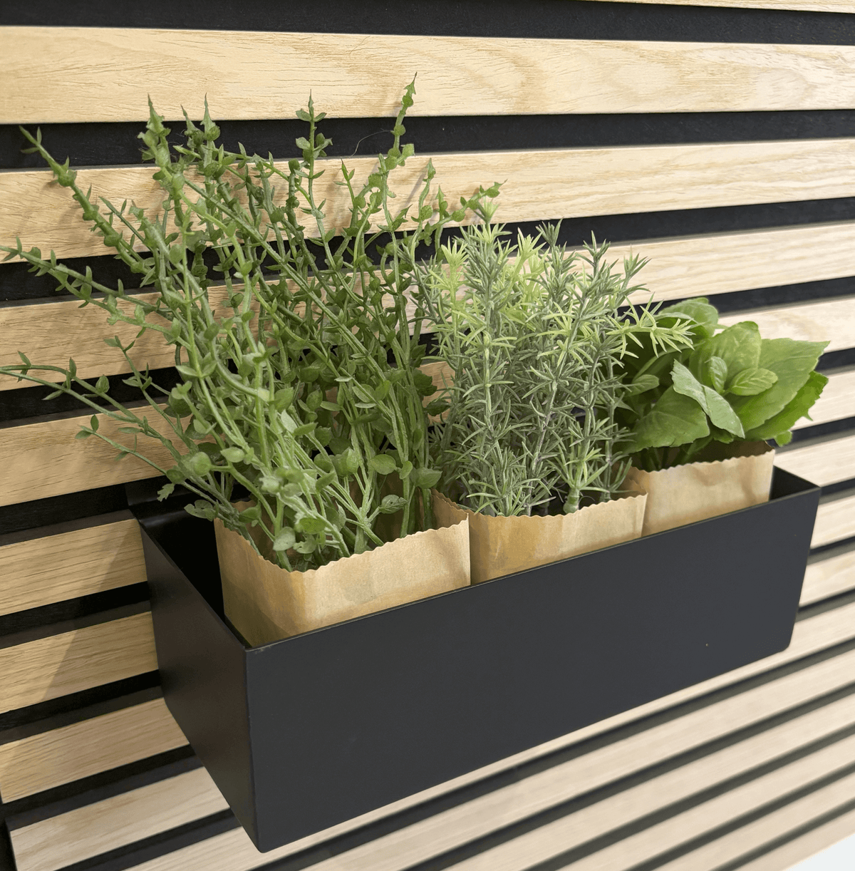 Schwarz pulverbeschichteter breites box für Akustikplatte horizontal