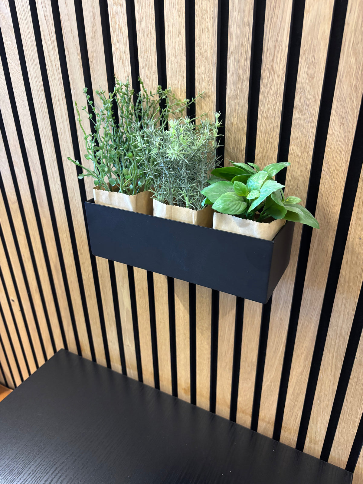 Schwarz pulverbeschichteter breites box für Akustikplatte